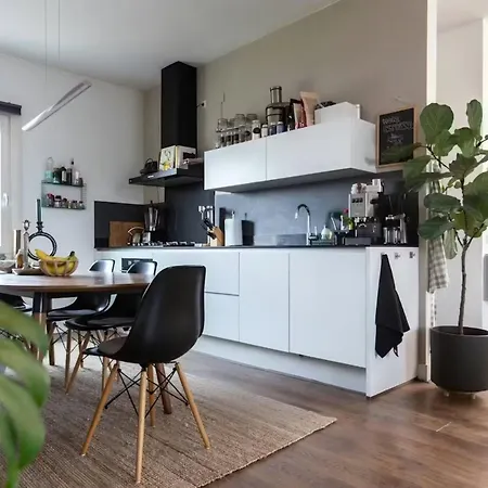 Cozy 2 Bedrooms - Check Profile * أمستردام